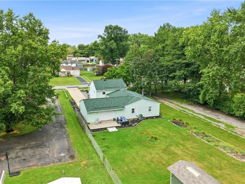 959 Beechwood Drive, Girard, OH 44420 Photo 31