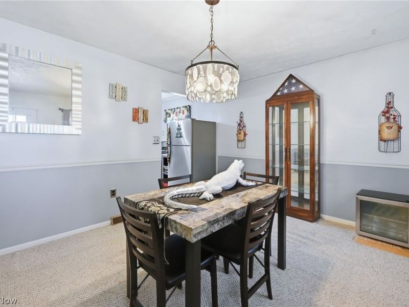 959 Beechwood Drive, Girard, OH 44420 Photo 7