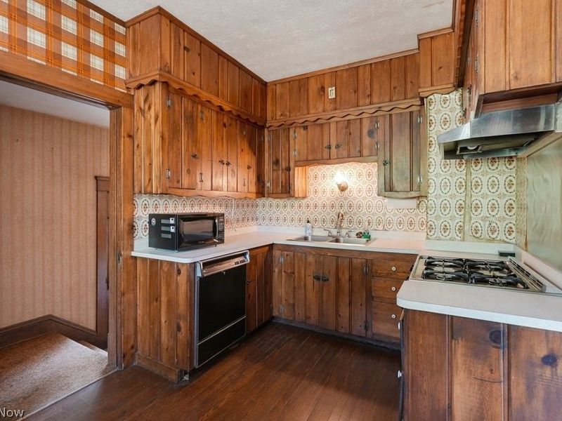 27015 Aurora Road , Solon, OH 44139 Photo 18