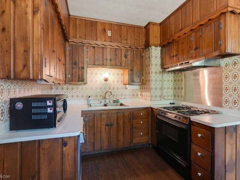 27015 Aurora Road , Solon, OH 44139 Photo 19