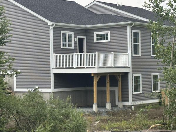 12 Evergreen Court, Unit 170, Lebanon, NH 03784