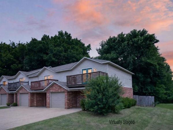 820 Peachtree Drive , Fayetteville, AR 72703