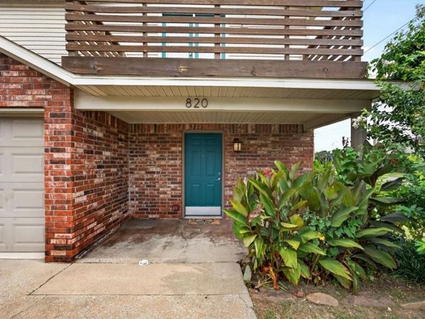 820 Peachtree Drive, Fayetteville, AR 72703