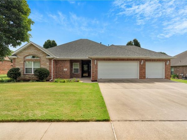 11242 Club House Parkway , Farmington, AR 72730