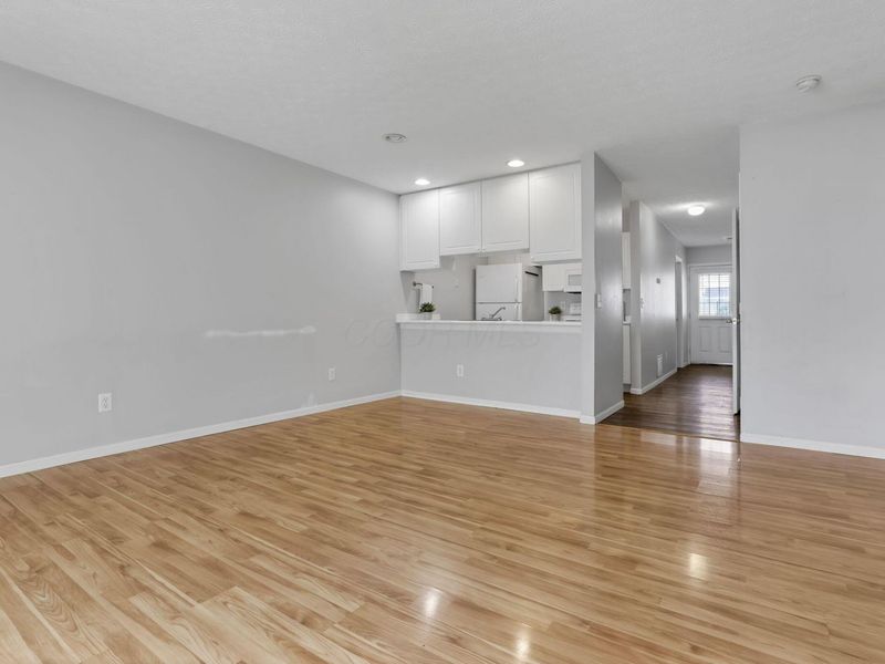 1945 Bashan Drive, Columbus, OH 43228 Photo 8