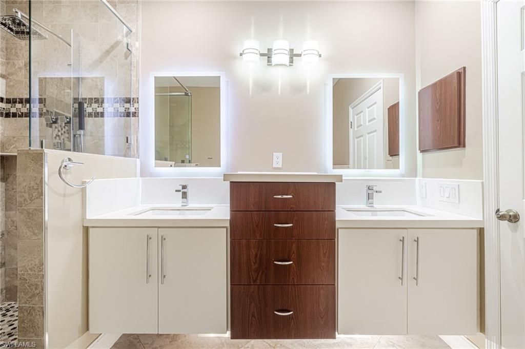 3735 Fieldstone Blvd , Unit 903, Naples, FL 34109 Photo