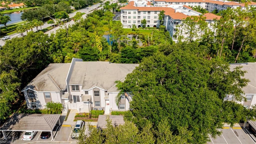 3735 Fieldstone Blvd , Unit 903, Naples, FL 34109 Photo