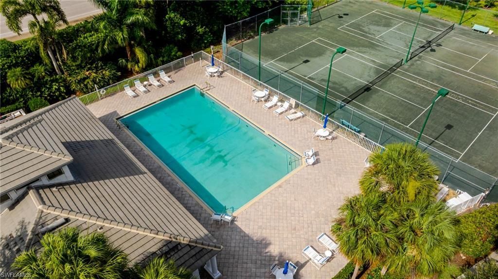 3735 Fieldstone Blvd , Unit 903, Naples, FL 34109 Photo