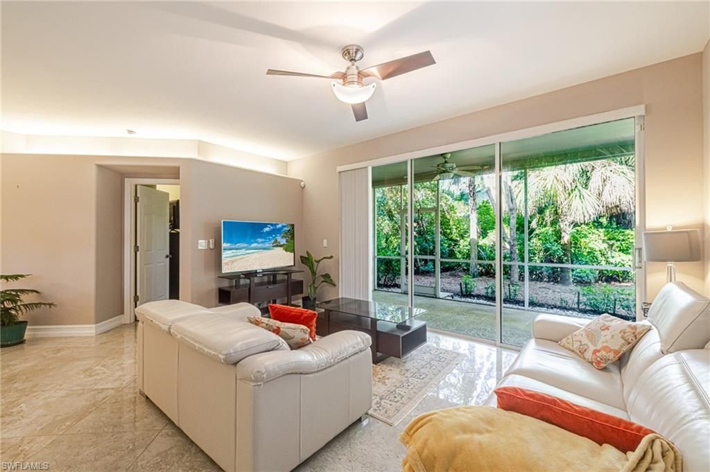 3735 Fieldstone Blvd , Unit 903, Naples, FL 34109 Photo