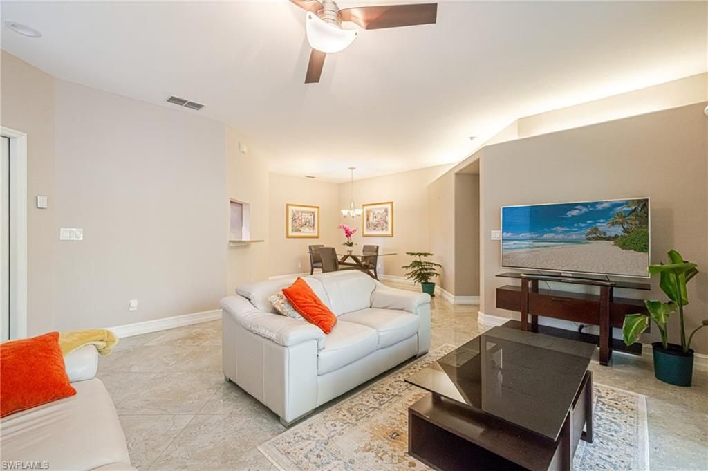 3735 Fieldstone Blvd , Unit 903, Naples, FL 34109 Photo