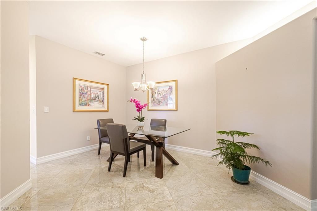 3735 Fieldstone Blvd , Unit 903, Naples, FL 34109 Photo