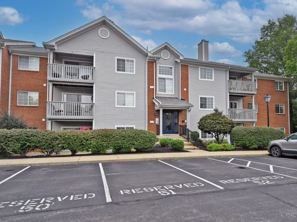 7382 Ridgepoint Drive, Unit 7, Cincinnati, OH 45230