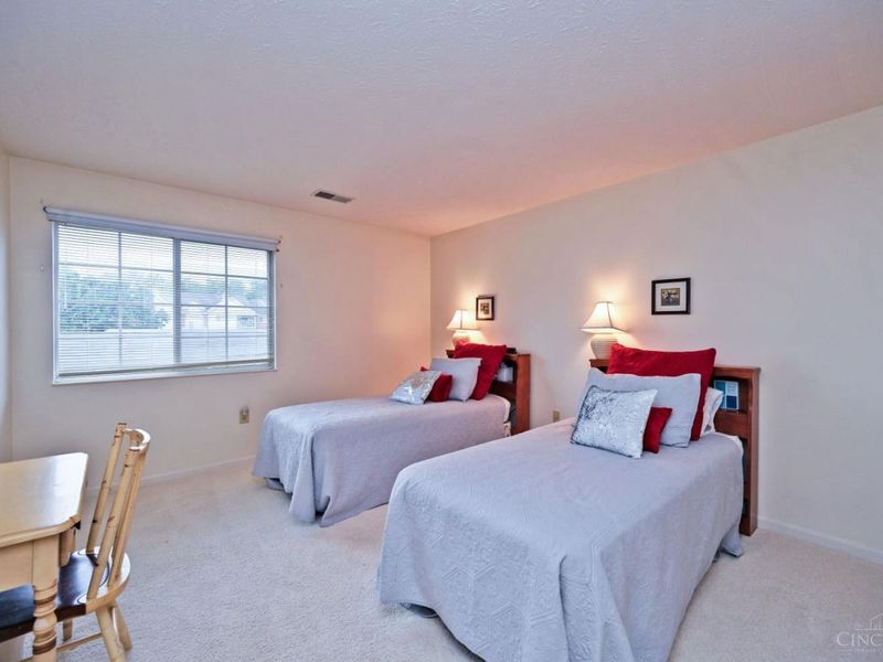 7382 Ridgepoint Drive, Unit 7, Cincinnati, OH 45230 Photo 25