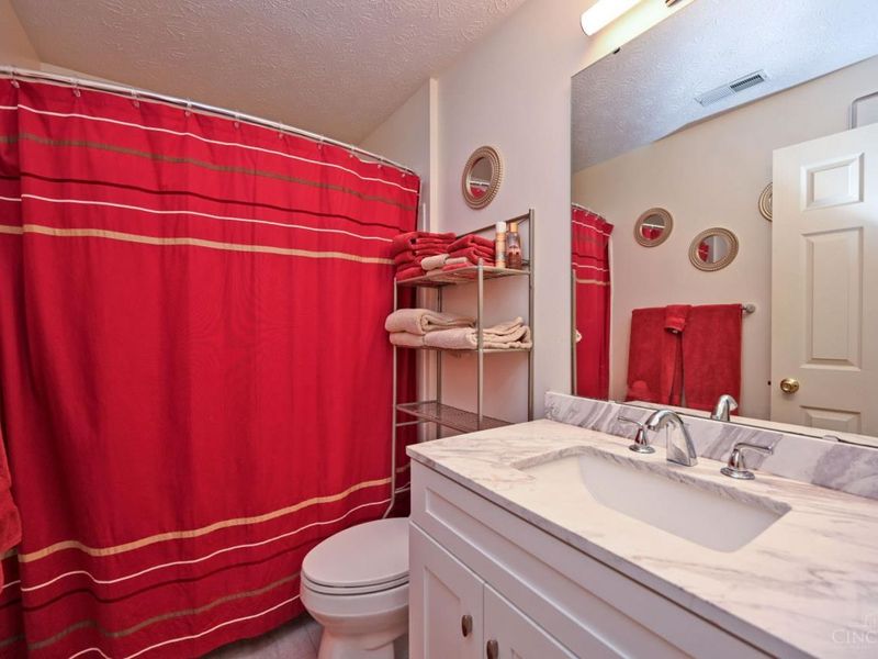 7382 Ridgepoint Drive, Unit 7, Cincinnati, OH 45230 Photo 28