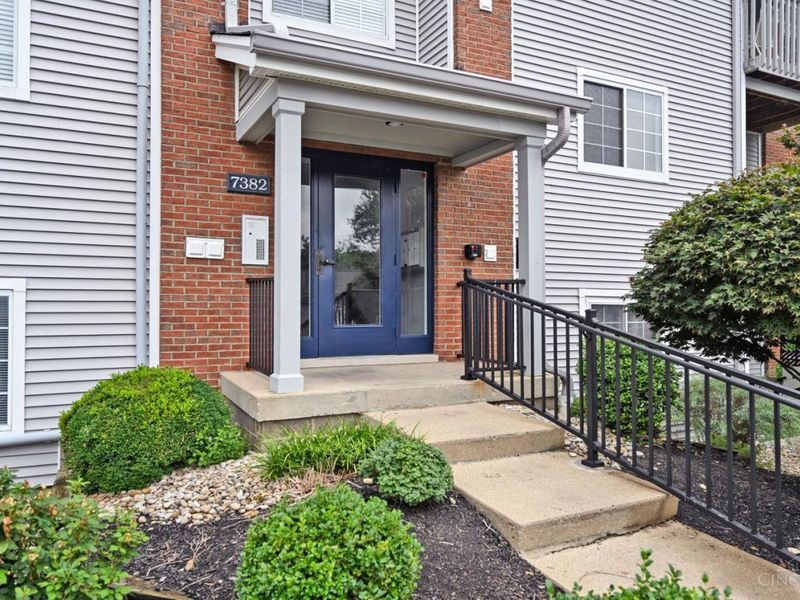 7382 Ridgepoint Drive, Unit 7, Cincinnati, OH 45230 Photo 3