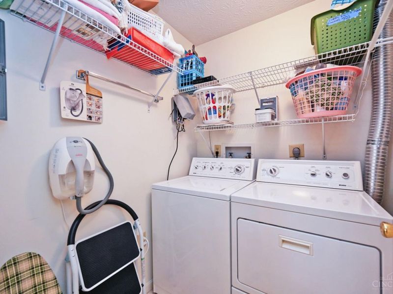 7382 Ridgepoint Drive, Unit 7, Cincinnati, OH 45230 Photo 33