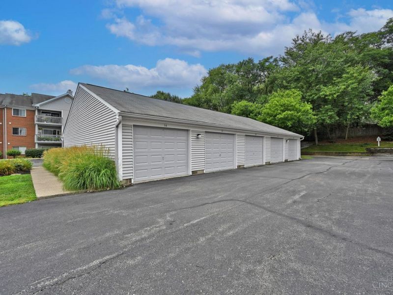 7382 Ridgepoint Drive, Unit 7, Cincinnati, OH 45230 Photo 40