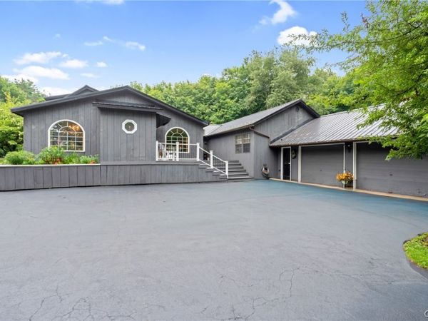 1881 County Route 45 , Fulton, NY 13069