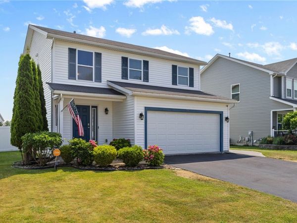 76 Rangers Court, Rochester, NY 14612