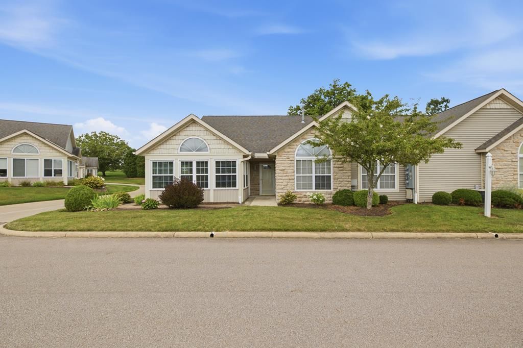 1182 Cobblefield Dr, Ontario, OH 44903 Main Photo