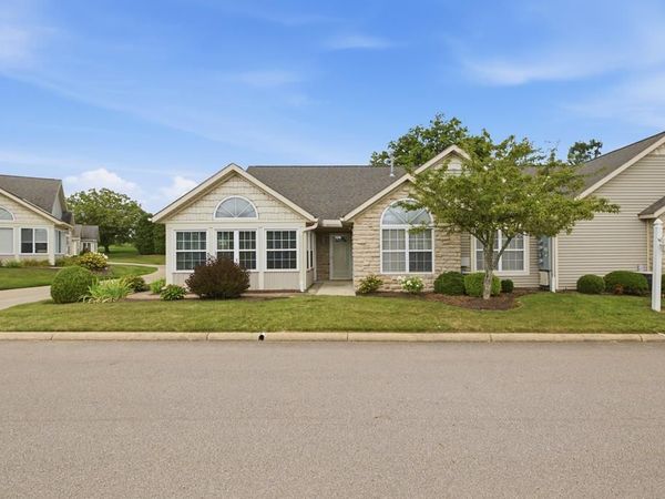 1182 Cobblefield Dr, Ontario, OH 44903