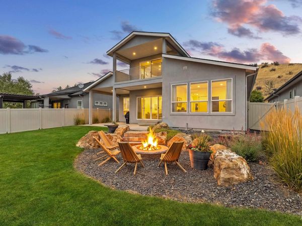 7691 W Hill Rd, Boise, ID 83714