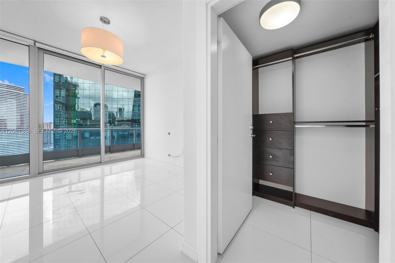 200 Biscayne Boulevard Way , Unit 4409, Miami, FL 33131 Photo