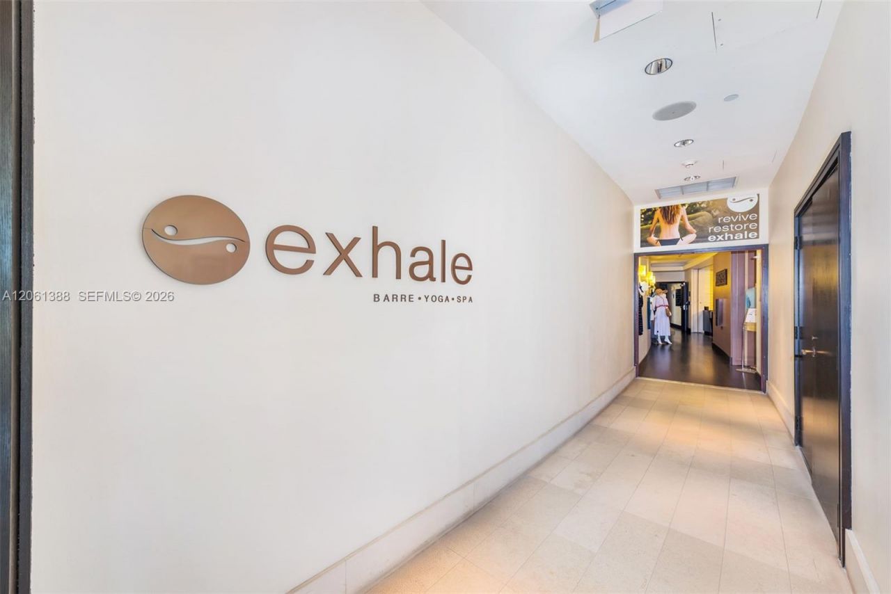 200 Biscayne Boulevard Way , Unit 4409, Miami, FL 33131 Photo