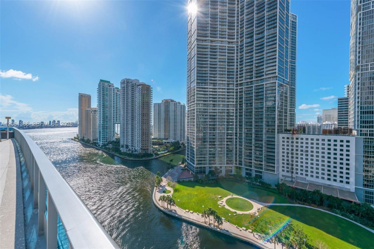 200 Biscayne Boulevard Way , Unit 4409, Miami, FL 33131 Photo