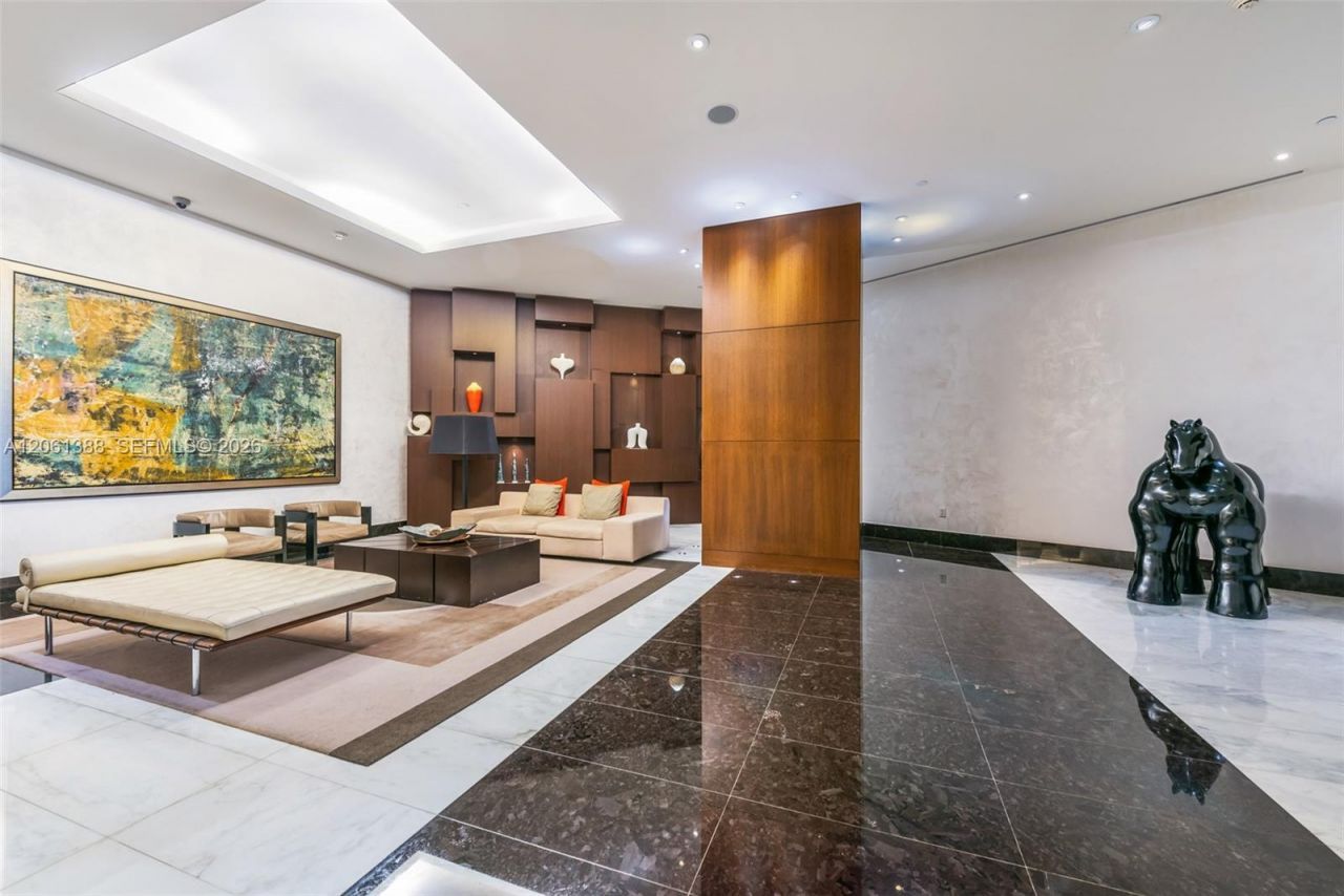 200 Biscayne Boulevard Way , Unit 4409, Miami, FL 33131 Photo
