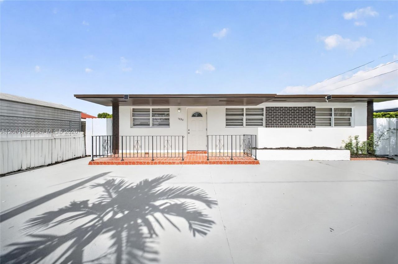 1055 NW 32nd Ct , Miami, FL 33125 Photo