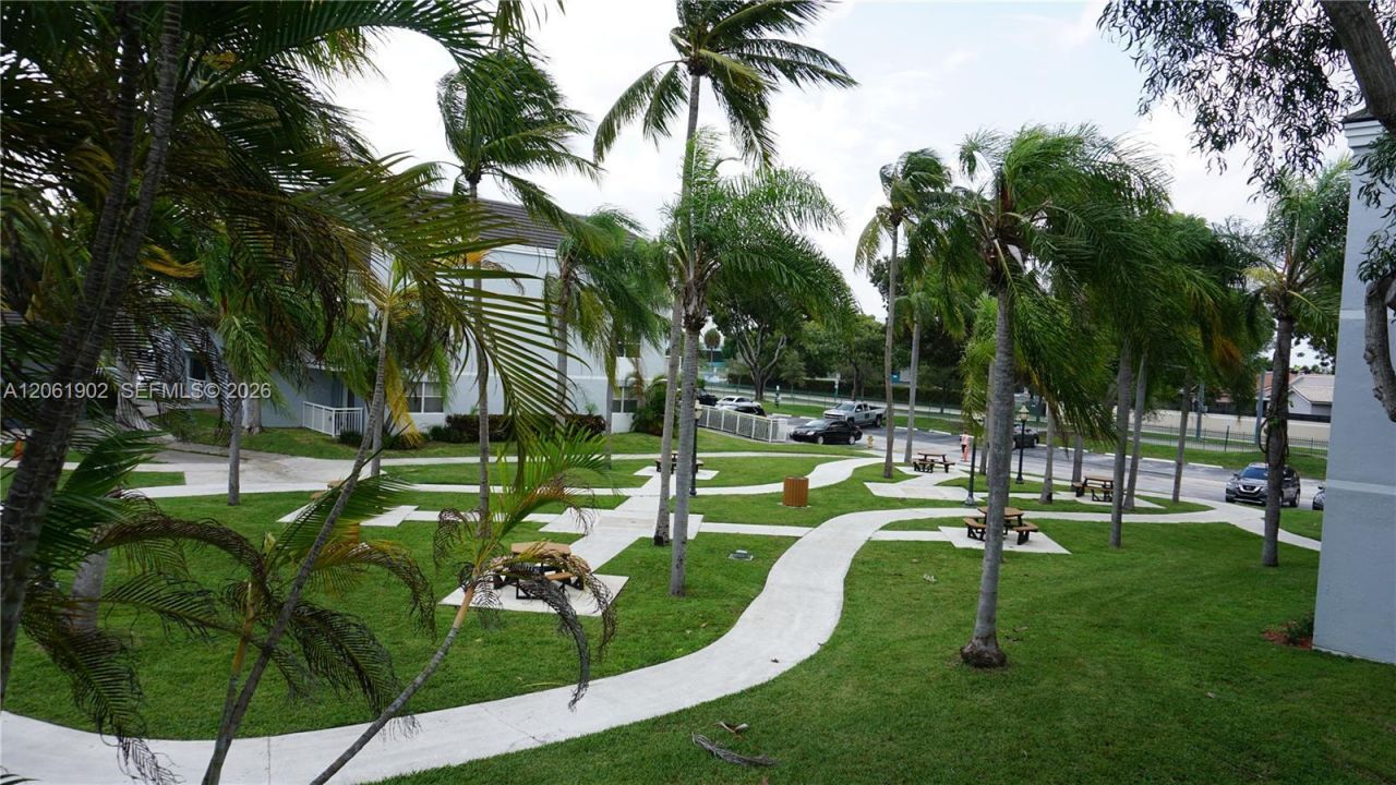 8600 SW 212th St, Unit 108, Cutler Bay, FL 33189 Photo