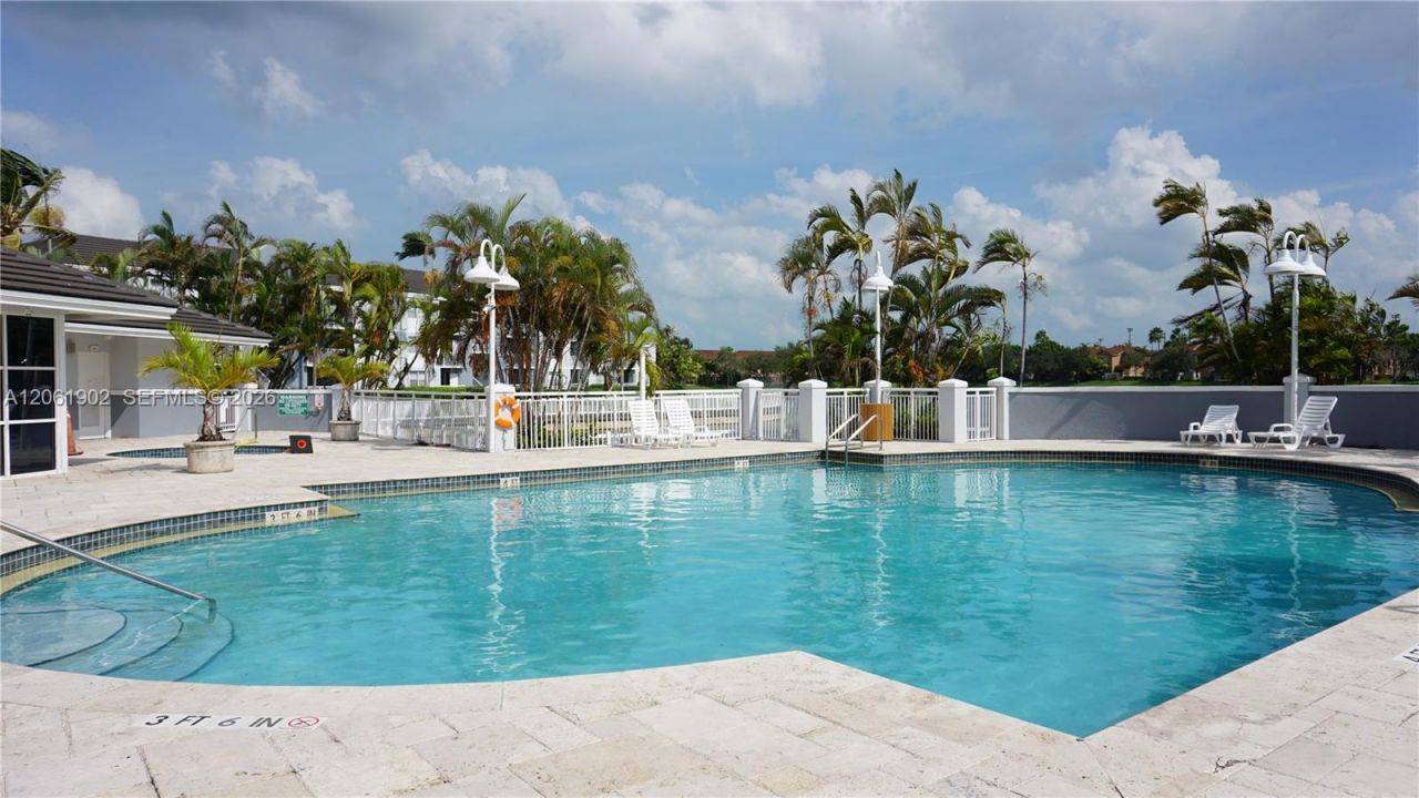 8600 SW 212th St, Unit 108, Cutler Bay, FL 33189 Photo