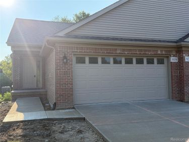 819 Chelsea Ridge Court, Howell, Mi 48843