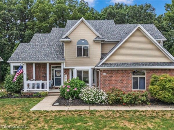 1261 Deer Creek Trail, Mundy Township, Mi 48439