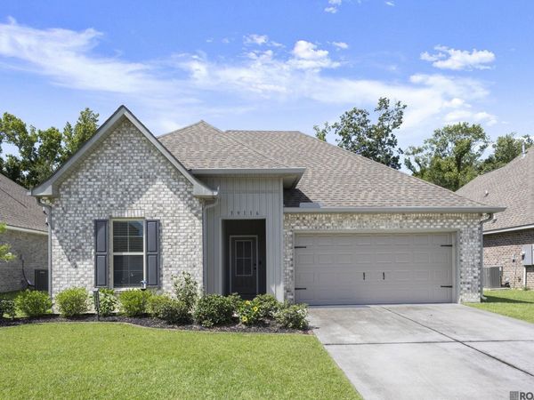 39116 Forestwood Ave, Gonzales, LA 70737