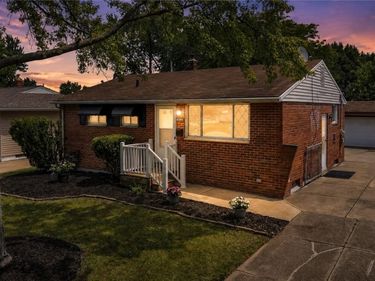 6391 Sandfield Drive , Brook Park, OH 44142