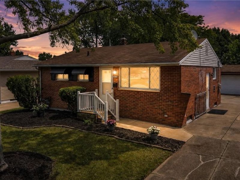 6391 Sandfield Drive , Brook Park, OH 44142 Photo 1