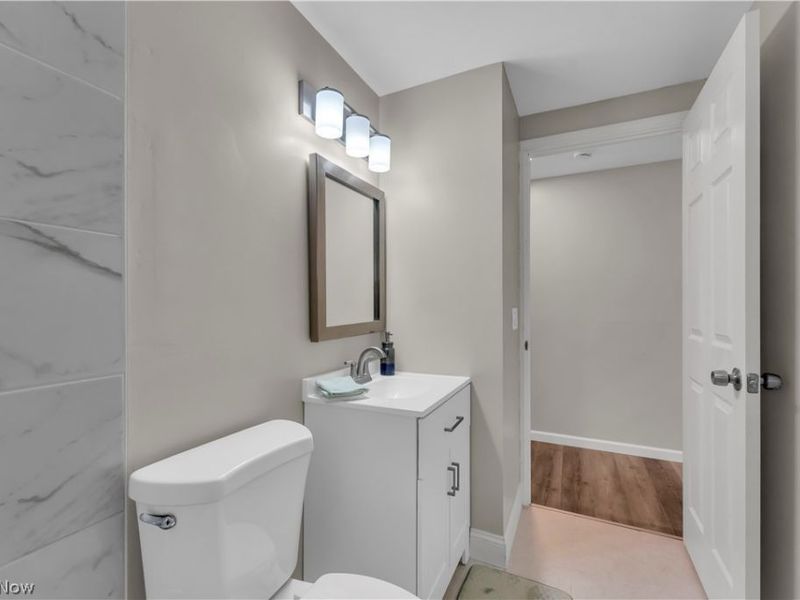 6391 Sandfield Drive , Brook Park, OH 44142 Photo 14