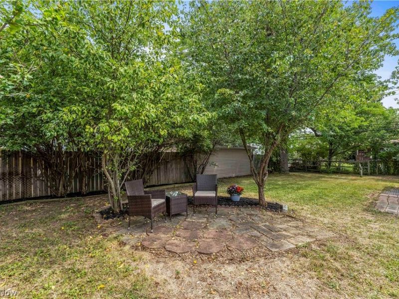 6391 Sandfield Drive , Brook Park, OH 44142 Photo 31