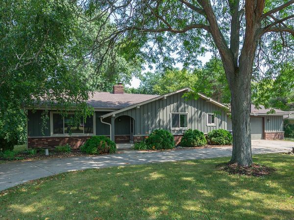26022 Windermere Dr, Norway, WI 53185