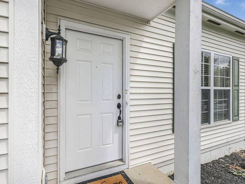 5870 Coldcreek Drive , Hilliard, OH 43026 Photo 5