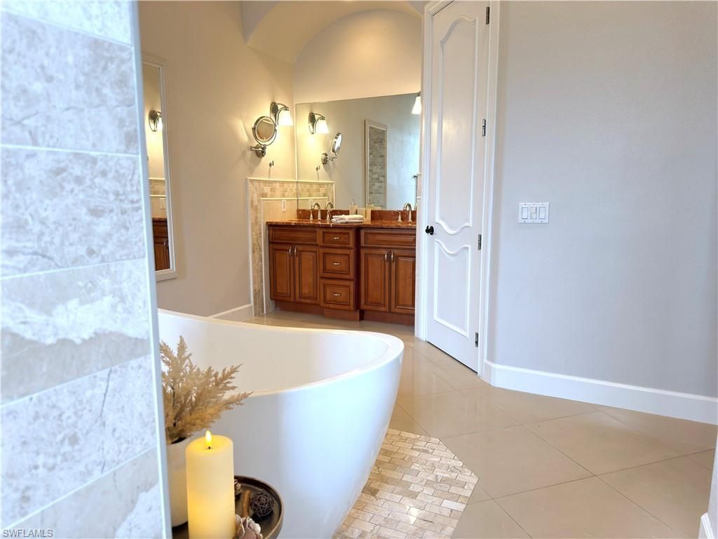 491 16th Ave Nw, Naples, FL 34120 Photo