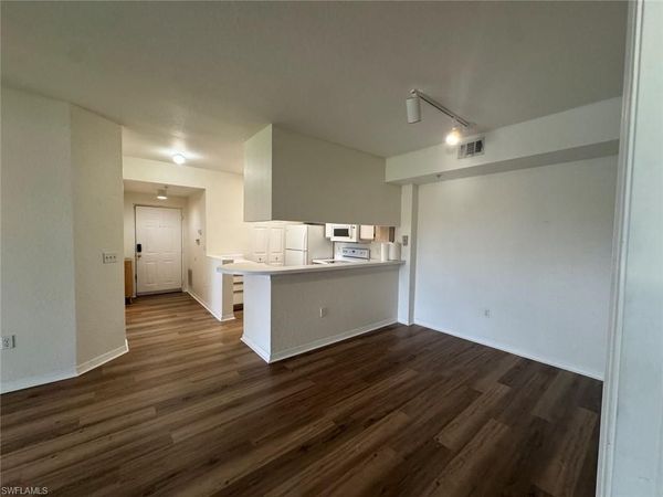 6400 Aragon WAY, Unit 303, FORT MYERS, FL 33966