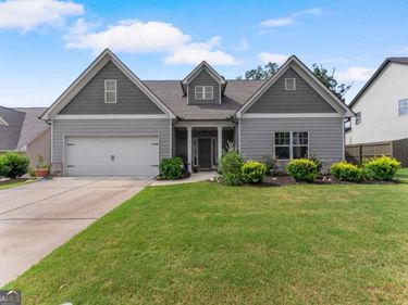 6619 Blue Cove Drive, Flowery Branch, GA 30542