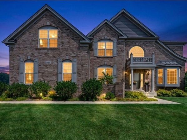 1451 Bethpage Circle , Elgin, IL 60124