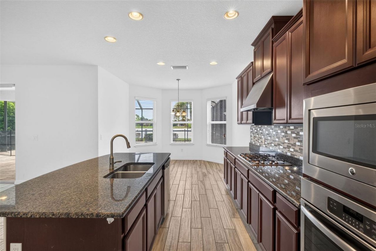 5934 Anise Drive, Sarasota, FL 34238 Photo