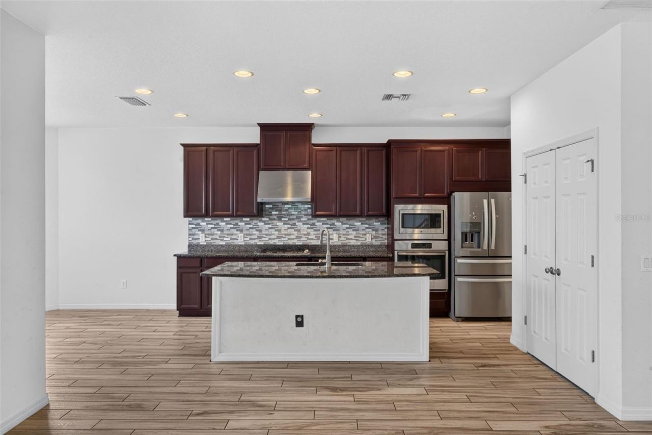 5934 Anise Drive, Sarasota, FL 34238 Photo