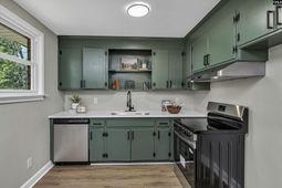 39 Cavalier Court photo 4