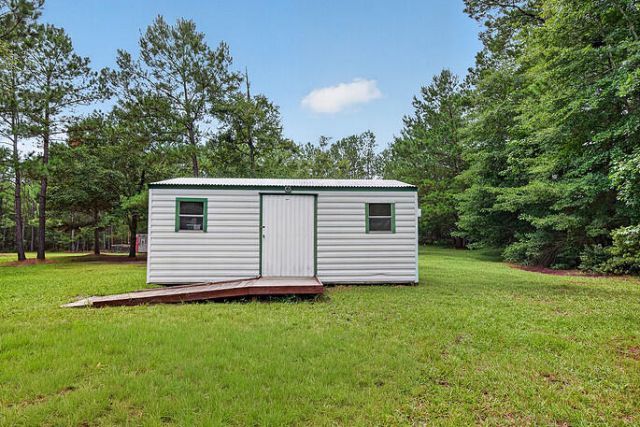 8249 Jefferies Highway Photo 28